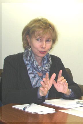 Marianne_Mason_1_Greek_article10-2010